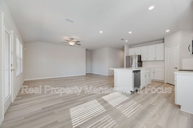 Building Photo - 203 Rocky Rd