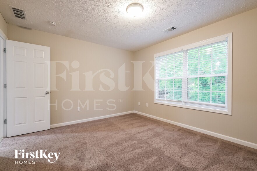 Building Photo - 562 Rachel View Ct