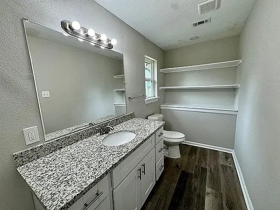 Master Bath - 4211 5th St