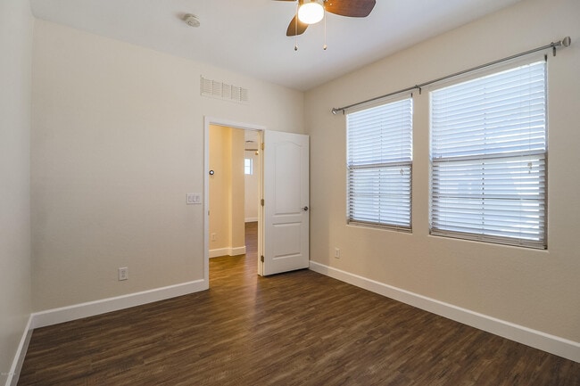 Building Photo - 3457 E Orchid Ln