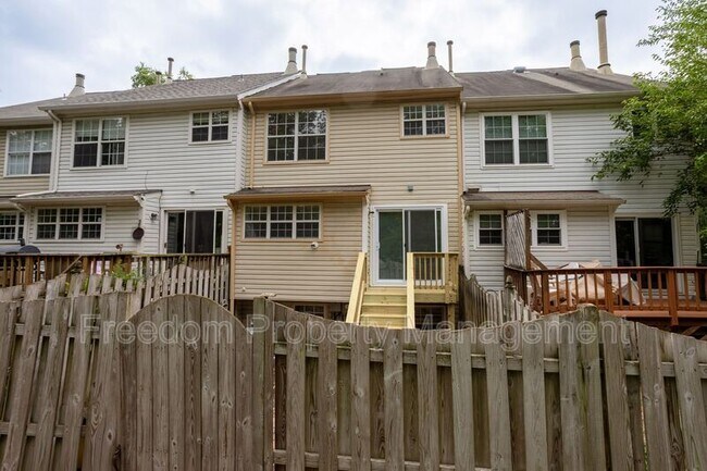 Building Photo - 8644 Sanderling Dr