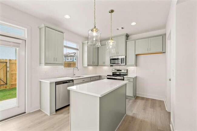 Building Photo - 206 Auburn Valley Wy