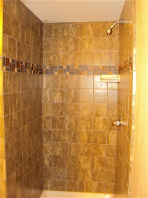 Building Photo - 7927 Battleoak Dr
