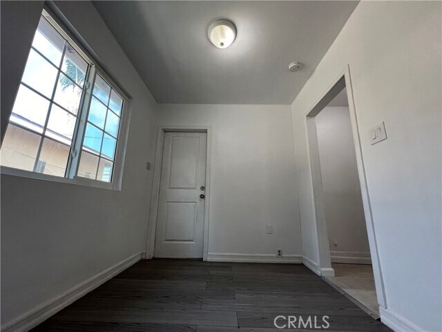 Building Photo - 6105 Woodlawn Ave