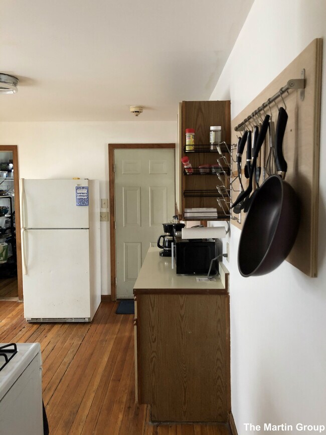 Building Photo - 45 Litchfield St