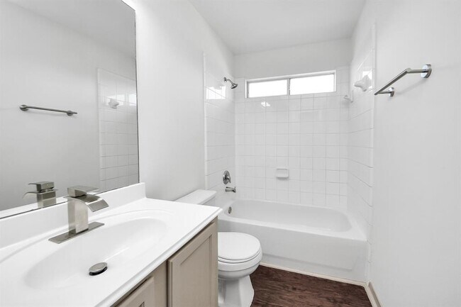 Building Photo - 6706 Hayman Dr
