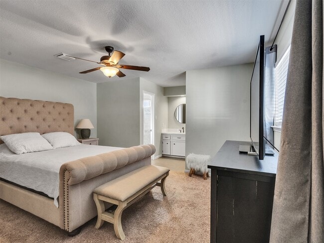 Building Photo - 1134 Western Springs Dr