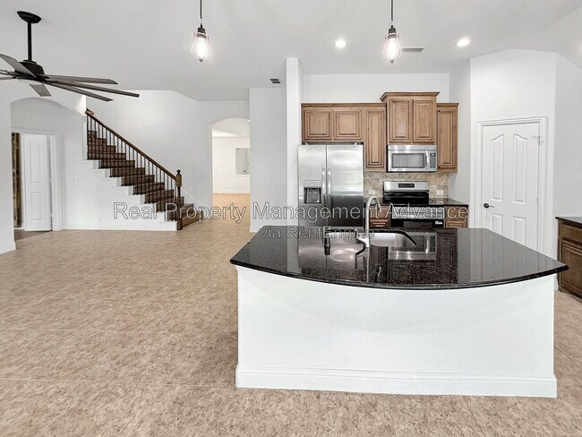 Building Photo - 235 Burnett Dr