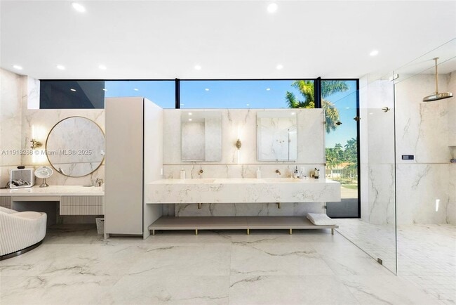 Building Photo - 1102 Washington St