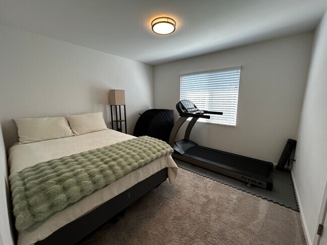 Building Photo - Beautiful 3 Bedroom Home for Rent