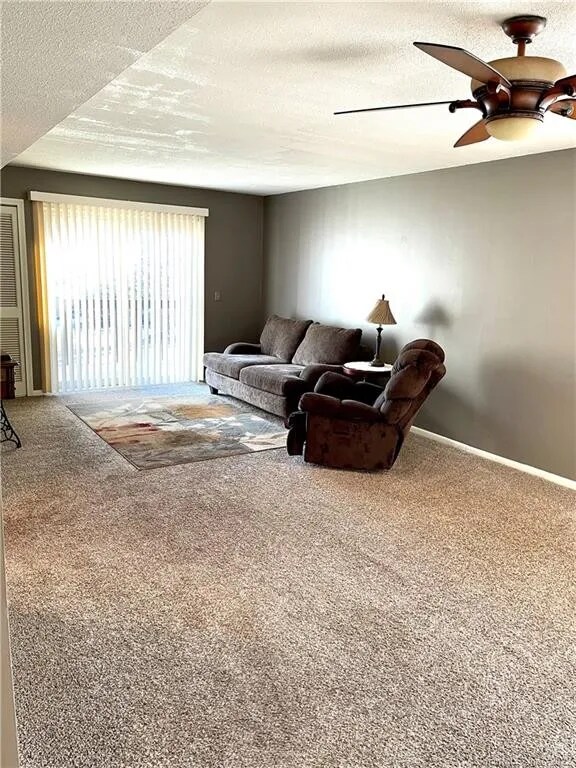 Building Photo - 1611 Twin Circle Dr