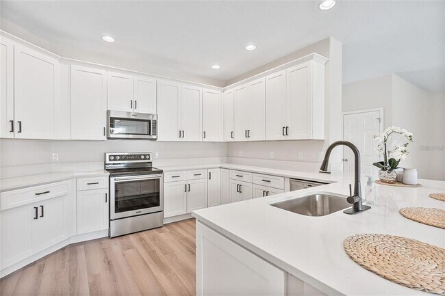 Building Photo - 3333 Atmore Terrace