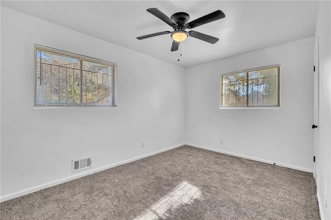 Building Photo - 2356 County Line Rd SW