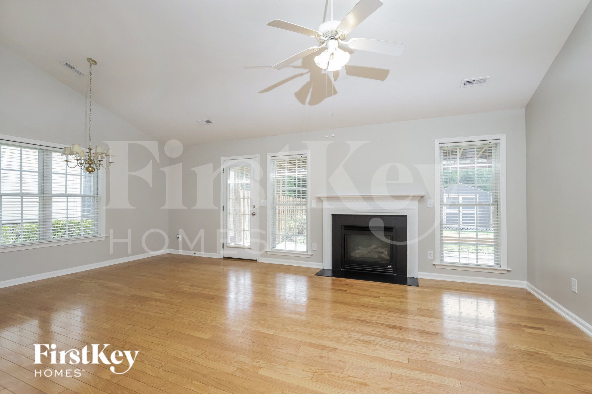 Building Photo - 6107 Black Willow Dr