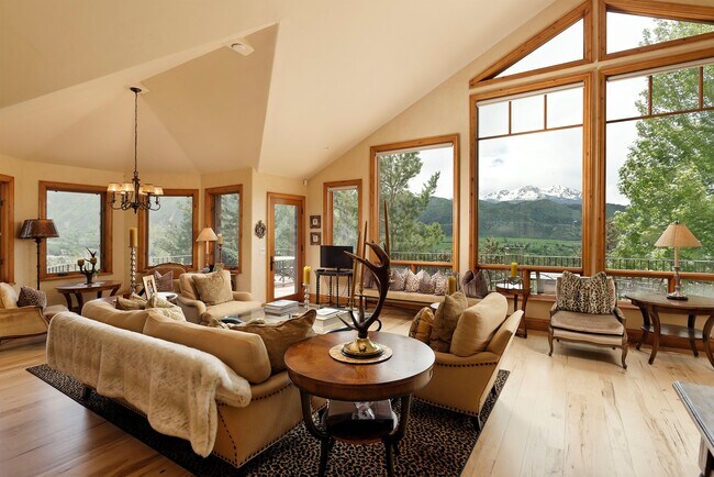 Building Photo - 121 Ridge Rd