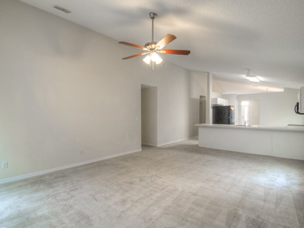 Building Photo - 7317 Ironside Dr E