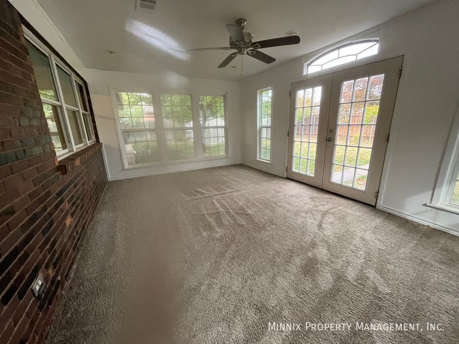 Building Photo - 6712 Gainsborough Rd