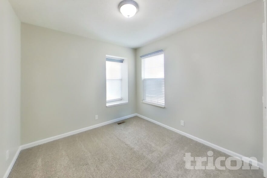 Building Photo - 5713 Briarwick Ct