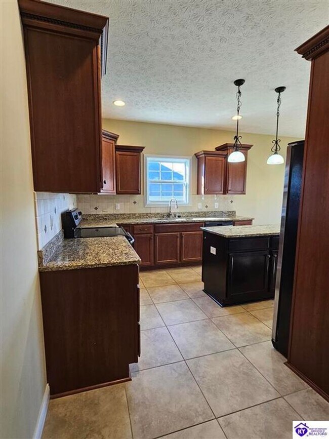 Building Photo - 112 Affirmed Ct