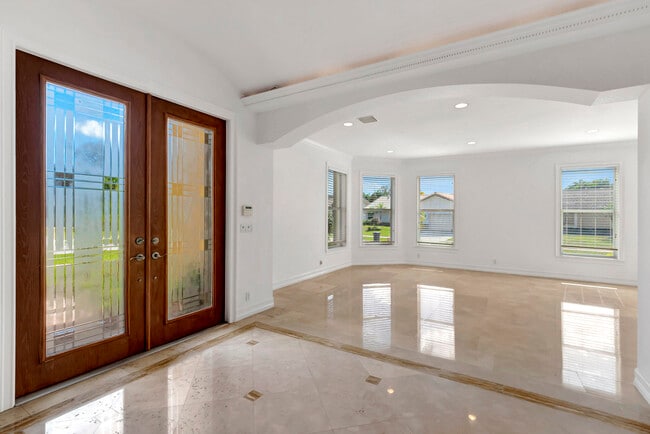 Building Photo - 22164 Verbena Way