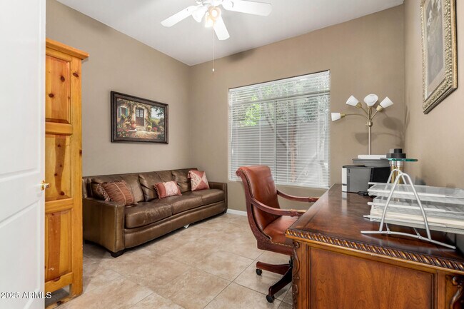 Building Photo - 8250 E Mountain Spring Rd