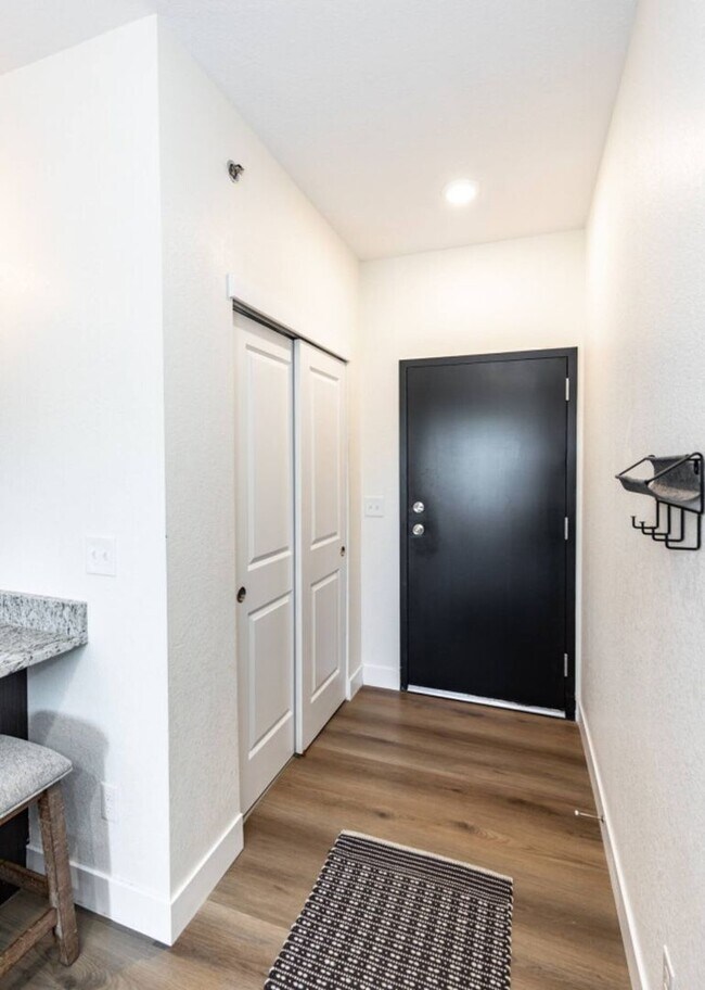Building Photo - Westside, Next to Nature 2 Bed Luxury Apartment by Garden of the Gods