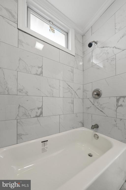 Building Photo - 7515 Pleasant Way