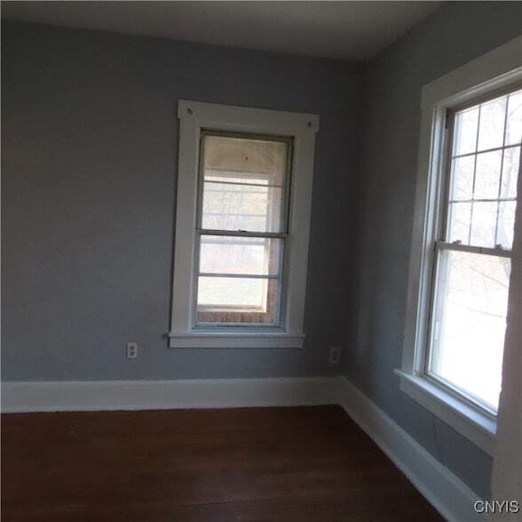 Building Photo - 540 Teall Ave