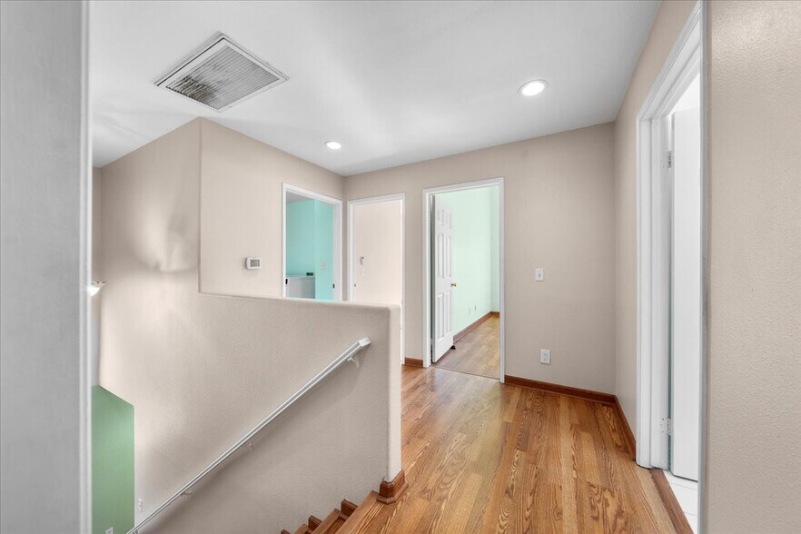 Building Photo - 1339 Hunt Ter