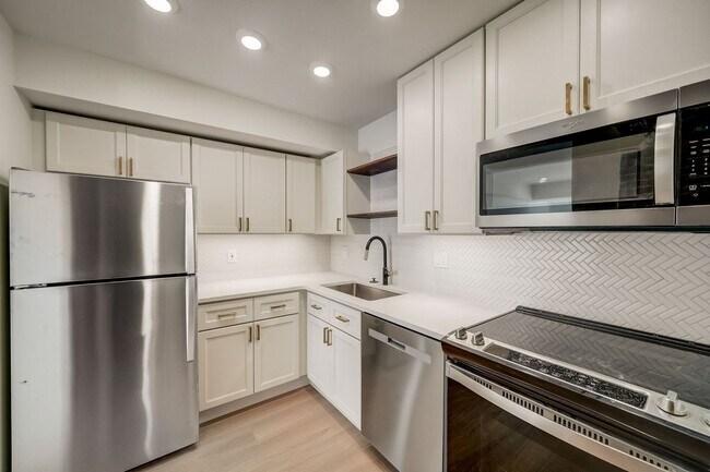 Building Photo - 620 S 8th St