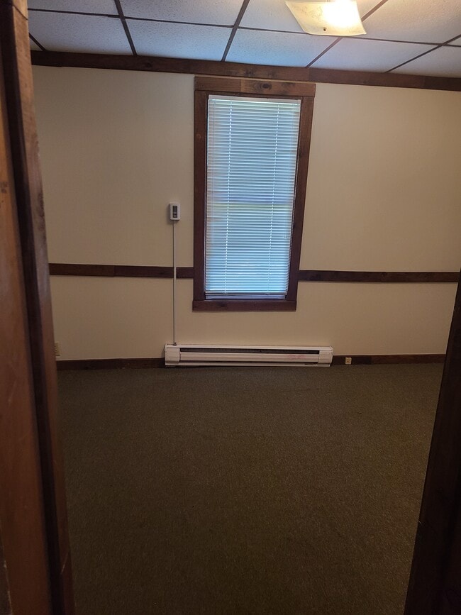 Building Photo - 1008-1 Lincoln Ave