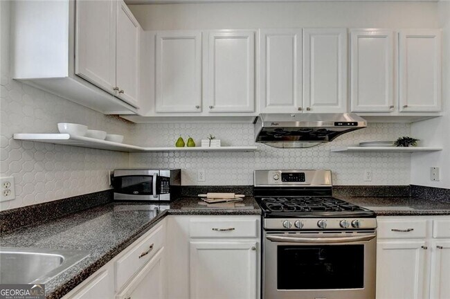 Building Photo - 335 Pintail Ct