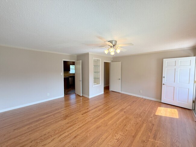 Building Photo - 424 Karter St NW