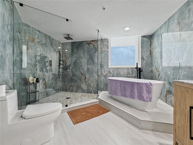 Building Photo - 1755 E Hallandale Beach Blvd