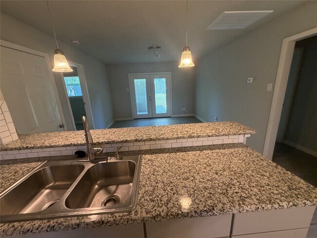 Building Photo - 3242 Dalmatian Dr