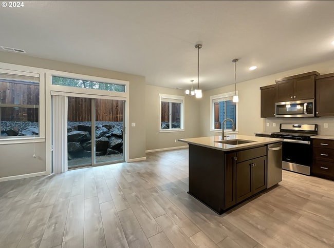 Building Photo - 1551 19th Ave