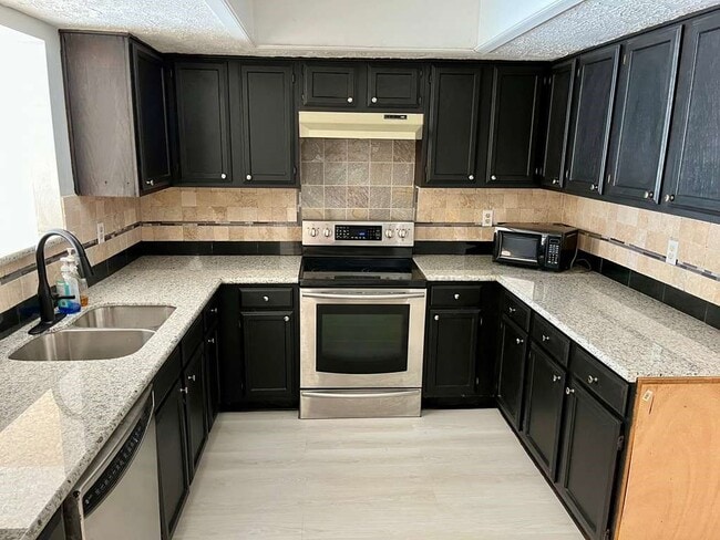 Building Photo - 13511 Quetzal Ln