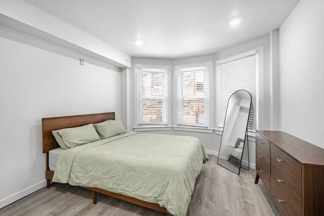 Building Photo - 324-326 Darby Rd-1R