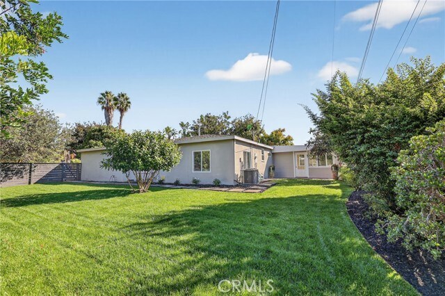 Building Photo - 302 Cleveland Dr