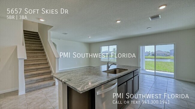 Building Photo - 5657 Soft Skies Dr