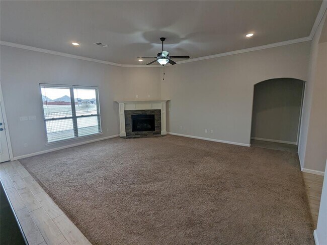 Building Photo - 3808 Manderly Pl