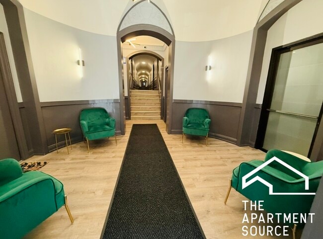 Building Photo - 612 W Patterson Ave