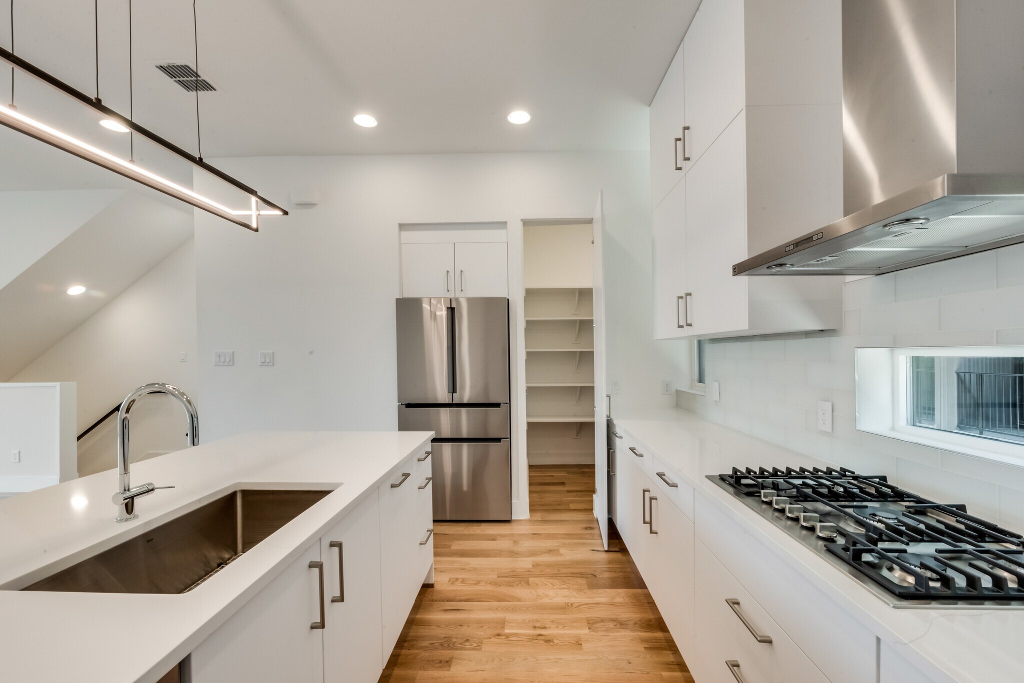 Building Photo - 1906 Annex Ave