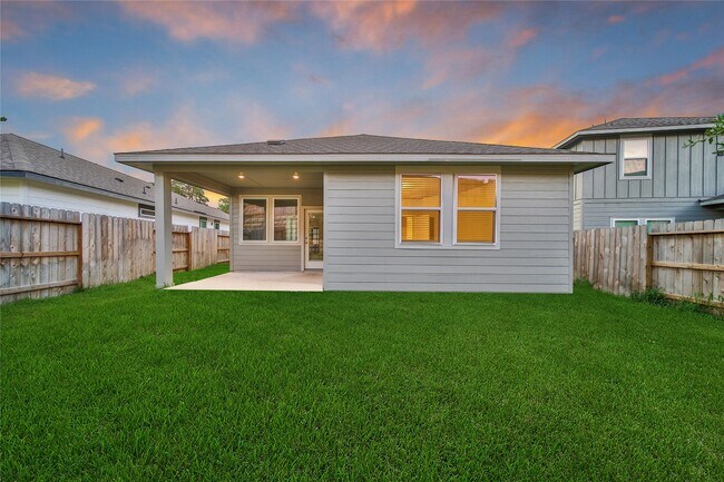 Building Photo - 6609 Lahna Oak Dr