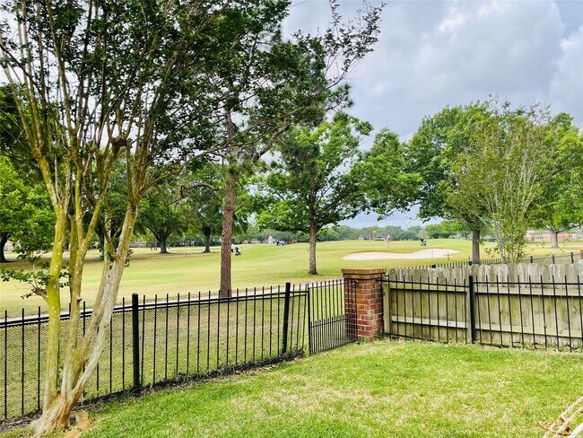 Building Photo - 21619 San Marino Dr