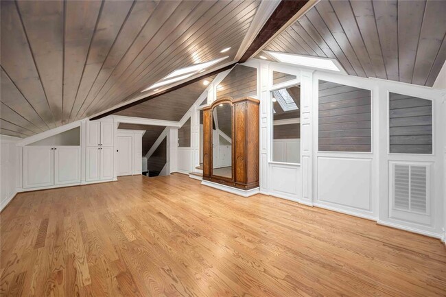 Building Photo - 4031 Fernwood Dr