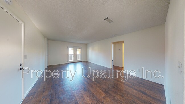 Building Photo - 3080 Catalpa Ct