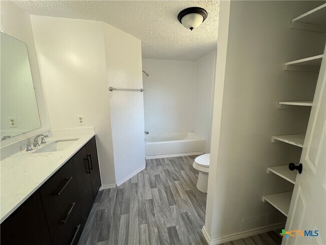 Building Photo - 5037 Chimney Rock