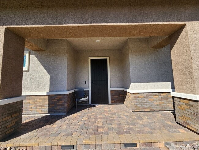 Building Photo - Guard-Gated Cadence | 2 Bed Single-Story Home in 55+ Community | WiFi Included