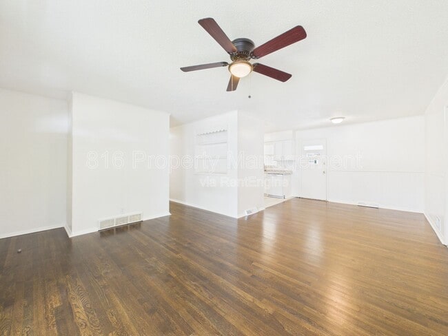 Building Photo - 4206 Vineyard Rd